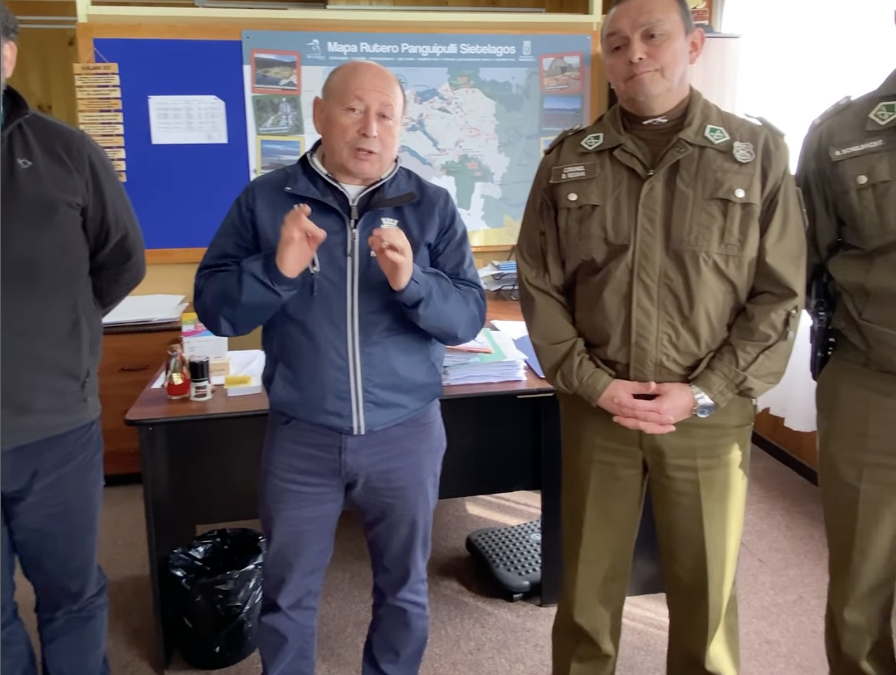 Panguipulli avanza en seguridad: alcalde Valdivia recibe a Coronel Vega por nuevas inversiones de Carabineros y convenio con el municipio